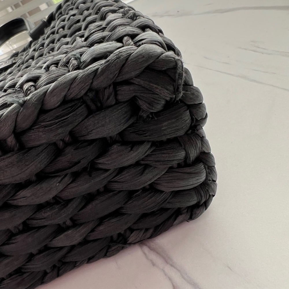 Kenneth Cole Reaction Straw Bag - Picture 6 of 7